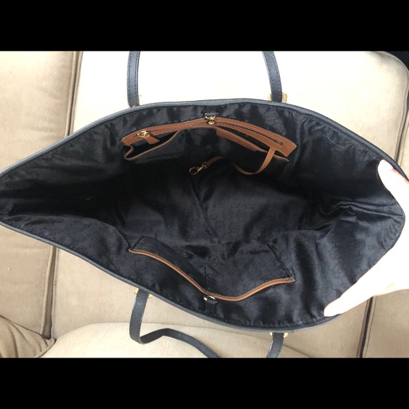 Michael Kors Tote Bag - Picture 4 of 6